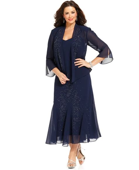 Flattering Mother Of The Bride Dresses For Petite Plus Sizes