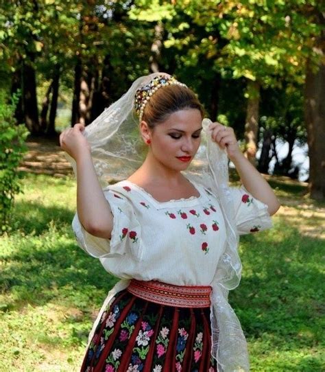 Romanian Traditional Costumes Part 1 Port National Traditional Outfits Slavic Clothing