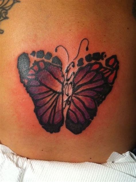 25 tattoos for moms who want to embrace the ink tattoos for daughters mother daughter tattoos