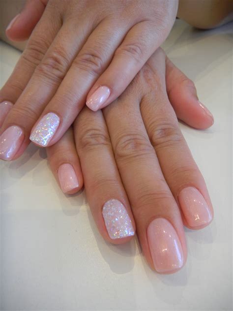 Cute Nail Designs On Ring Finger These Simple Nails Are Reminiscent