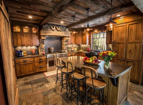 With the higher length of the structure, this cabin can show its floor to ceiling glass on the facades and houses the living room, dining area. 20 Homey Kitchens with Reclaimed Ceiling | Rustic kitchen ...