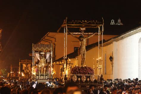 Más temprano, la iglesia católica anunció que todas las. Dias Clasicos y Festividades: Abril: Festividades