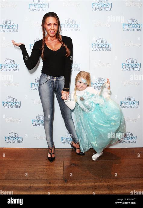 Michelle Heaton And Daughter Faith 5 Meet Much Loved Frozen