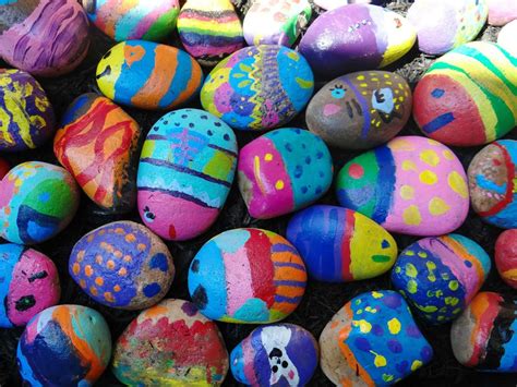 Every Single Student Paints One Rock For The Coolest Elementary Art