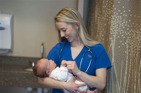 OB Nurse Baby 8629f Riverwood Healthcare CenterRiverwood Healthcare