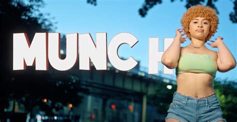 alleged s tape leaks … twitter claims shows new female rapper ice spice eating the munch