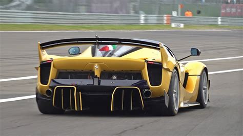Ferrari Fxx K Evo Pure V12 Sounds Accelerations Downshifts Hot