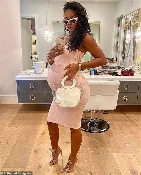 Kevin Hart S Wife Eniko Flaunts Her Abs Only Two Weeks After Welcoming