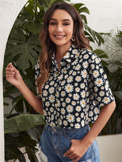 Single Breasted Daisy Floral Blouse In 2021 Floral Blouse Types Of Sleeves Blouse