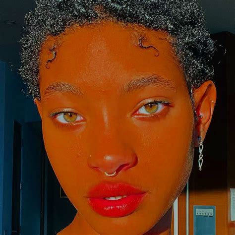 Will Smiths Daughter Willow Smith 20 Comes Out As Polyamorous Video