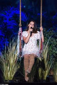 Lana Del Rey Looks Elegant As She Performs At Sziget Festival Daily