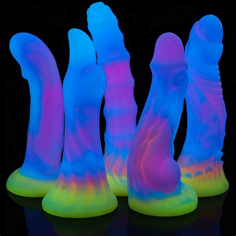 Cute New Luminous Dildo Anal Sex Toys For Women Men Colourful Glowing Dildos Huge Dragon Monster
