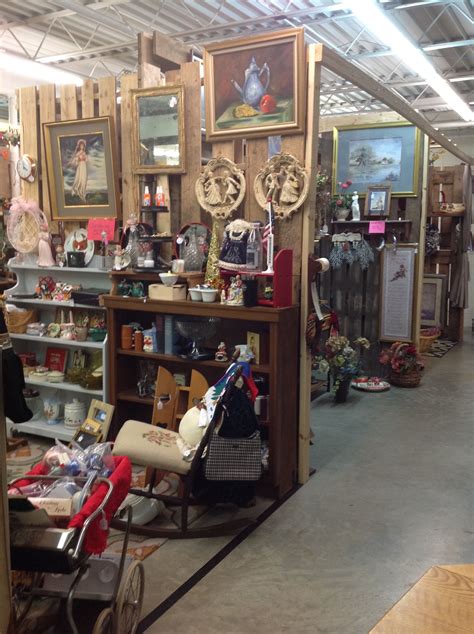 The Barn Flea Market in Ozark, Missouri 4,000 Sq Ft - 102 E South St