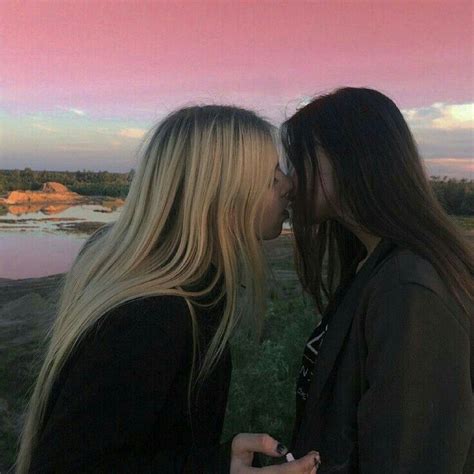 Pin De Kyuzakixz En ♥ Con Imágenes Fotos De Perfil Lesbianas Parejas Lindas
