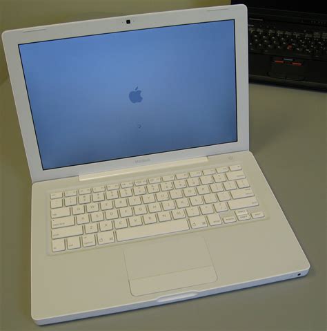 Apple Macbook First Thoughts Review Pics Specs