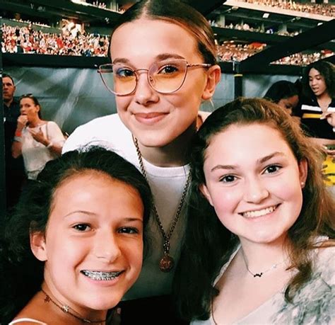 Millie With Fans Bobby Brown Millie Bobby Brown Best Actress