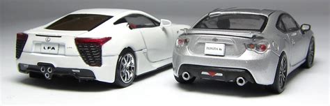 Models Of The Day Kyosho Lexus Lfa And Toyota 86 In Silver Thelamleygroup