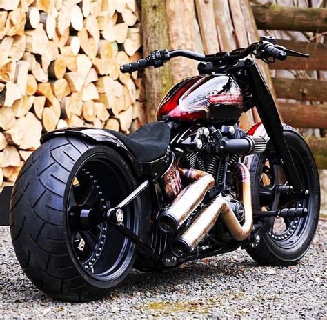 Harley 883 Bobber Custom