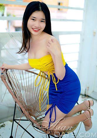 Dating Asian Member VI HUYEN LIHN Angelia From Ho Chi Minh City Yo Hair Color Black