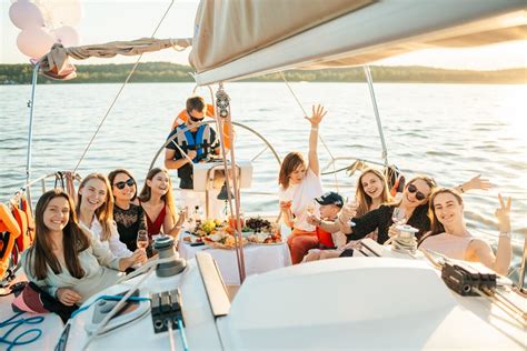 Things To Plan Ahead For Your Upcoming Boating Party