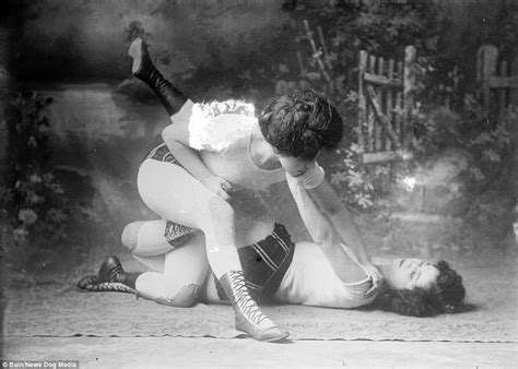 Photos Show Female Prize Female Fighters In Victorian Era Daily Mail