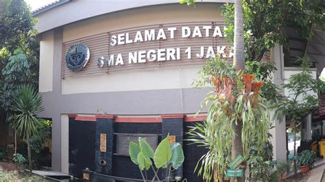 Sma Negeri 1 Jakarta Im Sure I Cant Forget You