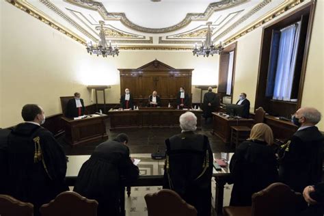 il tribunale dello stato della città del vaticano condanna caloia e liuzzo in primo grado