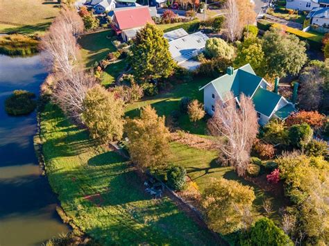Tasmania Real Estate Kettering Vineyards Airbnb Mansions Among Million Dollar Houses For Sale