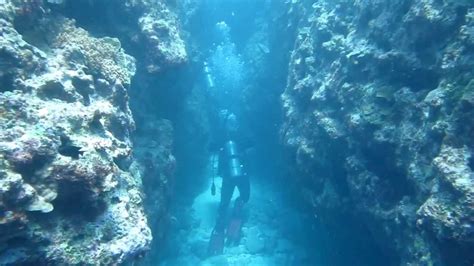 Scuba Diving Onna Point Okinawa Youtube