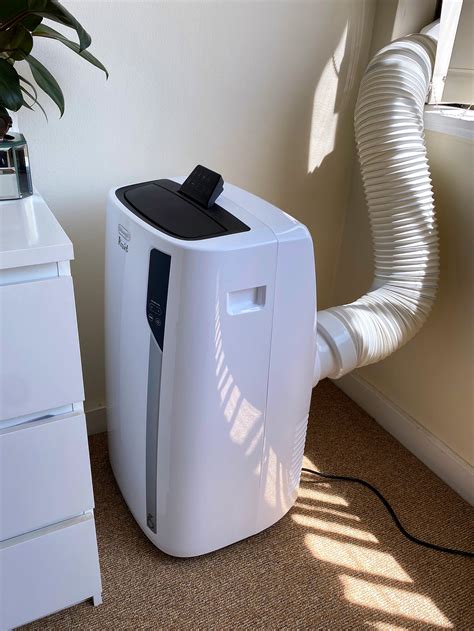 De Longhi Pinguino In Air Conditioner Heater Dehumidifier And