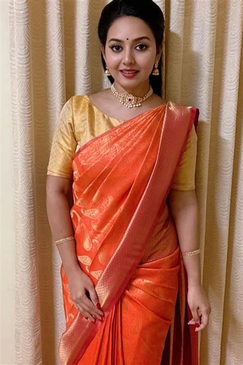 Meanwhile, chithra's family is yet to release a statement regarding her untimely demise. Tamil Serial Actress Photos | Popular Tamil Serial Actress ...