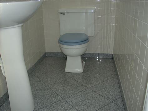 So, to help you transform your bathroom, i've made a list of stylish bathroom decor ideas sure to fit your. Need bathroom shower ideas, please! - House -remodeling ...