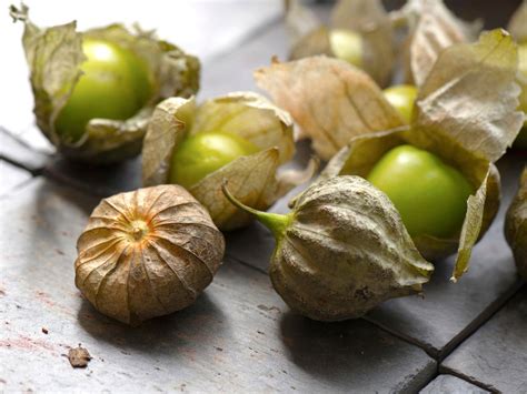 Have You Tried Cooking With Fresh Tomatillos Fn Dish Behind The