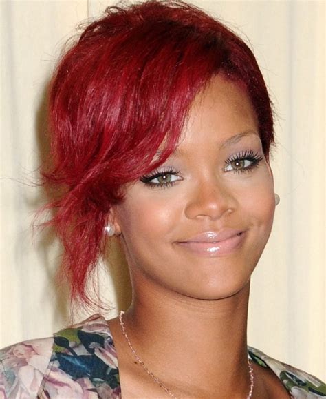 Rihanna Hairstyles 32 Best Rihanna Hair Looks Of All Time Haircuts And Hairstyles 2020