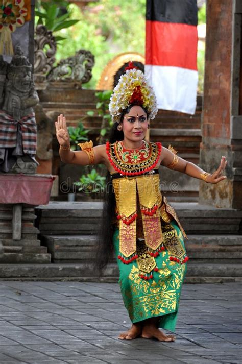 Danse De Barong Sur Bali Photo Stock éditorial Image Du Tourisme