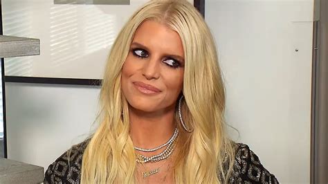 jessica simpson jokes she s always been known for [her] double d s in new post flipboard