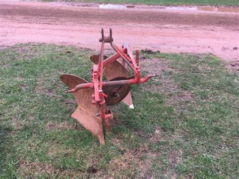 Used Ferguson Plows For Sale Machinery Pete
