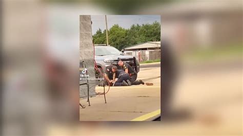 Does Viral Video Show Arkansas Officers Severely Beating A White Man