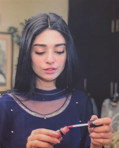Zara Noor Khan Instagram
