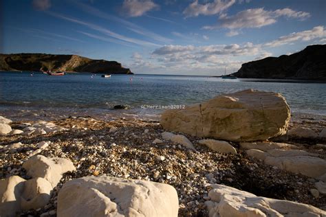 Lulworth Cove And Its Beach Lulworth Cove Nature Photos Cove