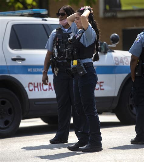 Chicago Police Officer Shot In Englewood Neighborhood — Second Cop Hit In Less Than A Week