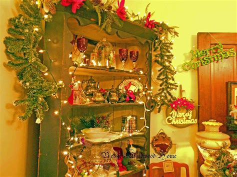 See all 7 formats and editions hide other formats and editions. Old Fashioned Christmas Wallpapers - Wallpaper Cave