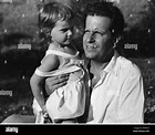 1950 ca : FILIBERTO TOSELLI with daughter MONICA . Son of the ...