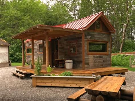 Diy How To Build Your Own Tiny House From Scratch The List Tv