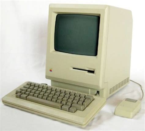 The Apple 2g Computer The Screen Was Green And Black