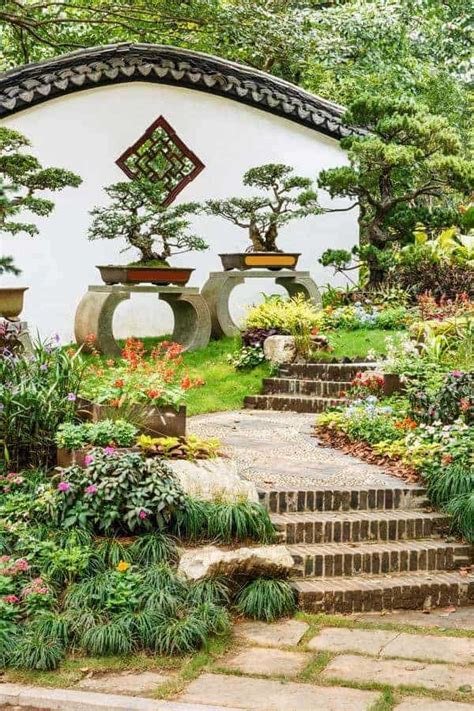 Our small japanese garden ideas will be sure to help you on your way. Small Japanese Garden Transforms This Backyard - Watch