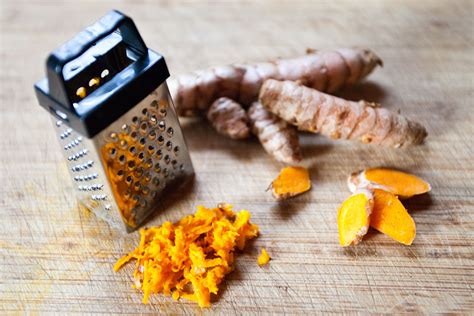 How To Use Fresh Turmeric Root Instead Of Dried Livestrongcom