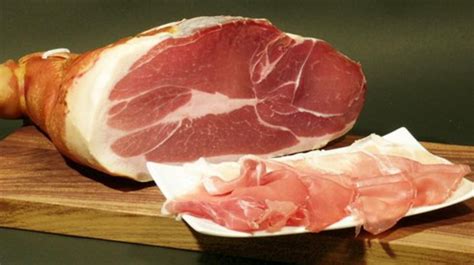 Un Mondo Di Ricette I Prodotti Deccellenza Caratteristiche Il Prosciutto Di Parma