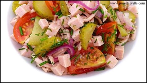 1/4 teaspoon of cajun seasoning, or to taste, optional. Bayerischer Wurstsalat (Bavarian Bologna Salad) | Recipe ...