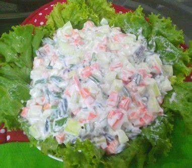 Salads are almost always a way to eat our veggies raw or in some cases gobble up a colorful array of fruits at one go. Mixed vegetable salad recipes | 3 different types of ...